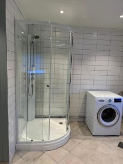 Huset i den lykkelige gaten - 1