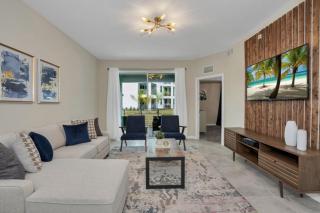 3 BR 2 BA Deluxe Condo 8min to Disneyworld STL105 - 3