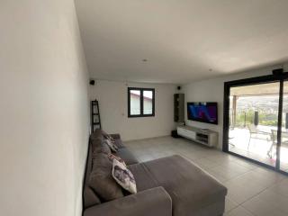 Villa avec piscine privée à Fort-de-France, 93 m² - 2