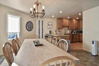 The Blue Bird on Norfolk - 1