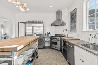 Luxury Retreat w Heated Pool Large Stone Patio - 2