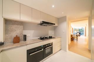 Shanghai Yidu Homestay-160m from People's Square subway station and close to the Bund - 9