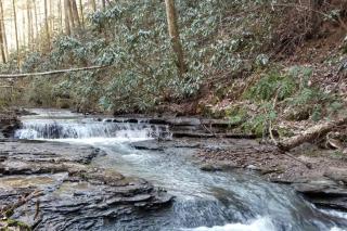 Hillside Haven - Hot Tub, Fire Pit, WiFi, Updated - 0