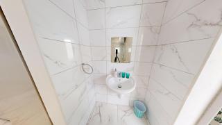 Waterfront, Lovely Apartment steps from Promenade - 1