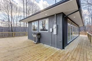 Primrose- Hot Tub, Firepit, Wraparound Deck, WiFi - 7