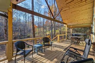 EagleRock Retreat- Pet Friendly, Hot Tub, Firepit - 3