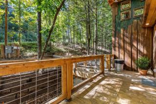 Amazonia- Pet Friendly, Firepit, Outdoor Shower - 4