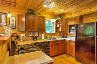 ManeStay- Pet Friendly, Hot Tub, Firepit - 3