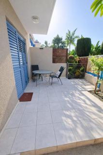 Paphos Service Hostel - 4