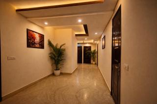 Hotel Oxygen Crown-Couple Friendly-Noida Sector 19 - 1