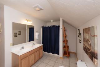 Heavenly Haven by Railey Vacations - 3