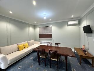 Quiet 3-Bedroom House with Garden Patio in Nukus - 1