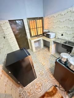 2 chambres salon à ouaga 2000 derrière la direction de la douane après la Perle - 1