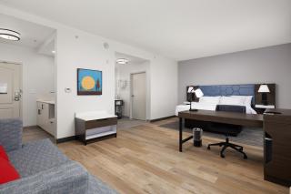 Hampton Inn & Suites McAllen - 7