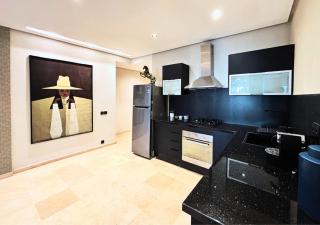 Grand Studio Moderne au Centre, Parking Privé - 2