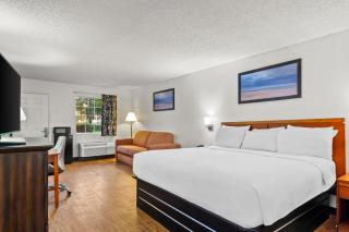 Homestay Inn and suites - 9