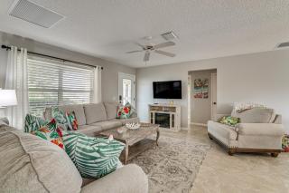 Golf, Dine and Relax Poolside! The Villages Retreat - 7