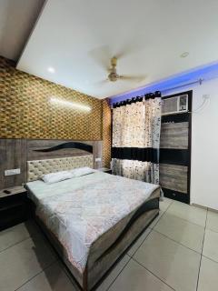 Peaceful 1BHK Stay in Chandigarh , Near fortis & ISBT - 1