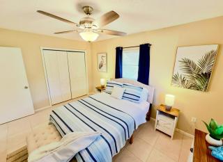 Dog friendly Getaway Game room Close to Beaches - 1