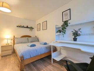 Guest Rooms Near Centre & Anfield Free Parking - 9