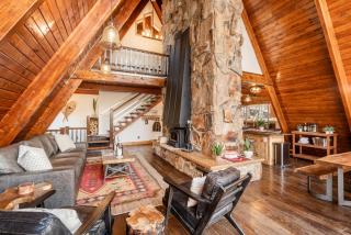 "A" Frame of Mind - 4 bed/3 bath, Close to Resort/Hiking, Hot Tub, Sauna, Views, Outdoor Fire Pit - 6