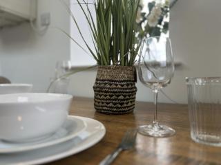 Hotl Aparts at The Deal House - 1