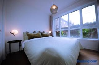 103 - Bright Modern 2BR, Near DT W Street Parking - 4