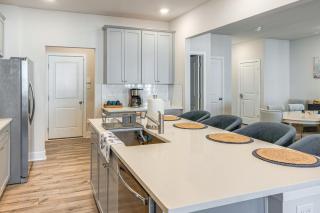 5 Mi to Bethany Beach! Townhome with Screened Porch - 2