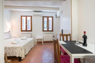 Cozy Central Apartment - Florence - 1