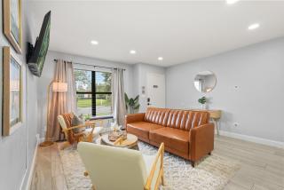 Modern Escape Near Lake Eola and Downtown Orlando - 8