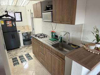 Amazing one bedroom apartment near the Airport ! - 3