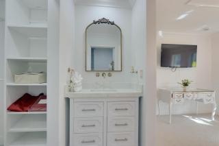 Spacious 5-bedroom Serene Euro French Villa - 9