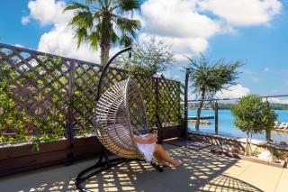 Soline Bay Seashore Residence - 8