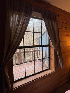 Cozy Rustic Cabin, Fireplace, Ultimate Relaxation - 3