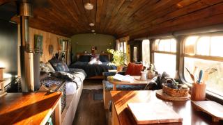Fiery Peak Cosy Retreat with Stargazing & Hot Tub - 8