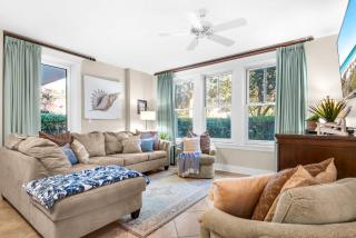 Lasata Grand Sandestin Resort at Baytowne Warf Pool Beach & Shuttle Access - 9