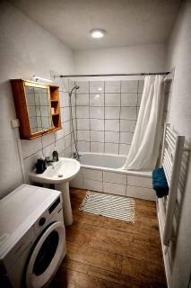 Cozy & quiet studio, comfortable, free parking - 9