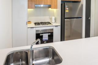 City-Center Cozy 2BDR Apartment with Parking - 8