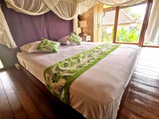 Peaceful 3BR Villa Private Pool Ubud - 1