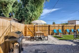 Cosmopolitan Cottage - 4