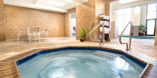 Grand Plaza Hotel & Conference Center - 4