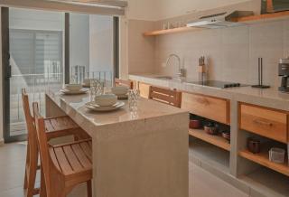 2BR Palma Suite 301 Pool Parking & Cleaning - 3