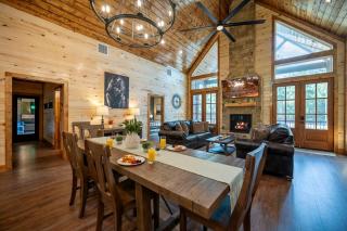 NEW!~Black Wolf Lodge~*Disc Golf *Hot Tub *Sauna!* - 6