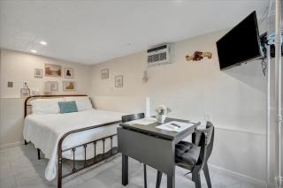Quiet Studio Near Busch Gardens with Fenced Yard and BBQ - 0