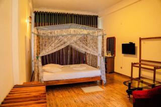 Lake side Resort - 8