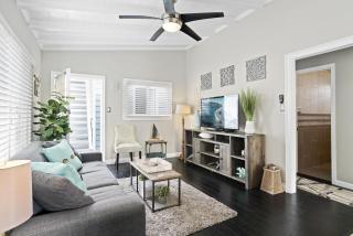 Cozy 2Br W Ac And Private Patio, Steps To 40Th St Beach By Beachview Rentals - 0