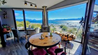 Lakefront, Jacuzzi and Pool - 3