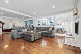 4Br Home, One House From Balboa Beach W Rooftop Deck By Beachview Rentals - 5