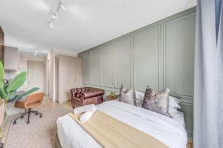 Executive studio apartment -Rosebank - 6