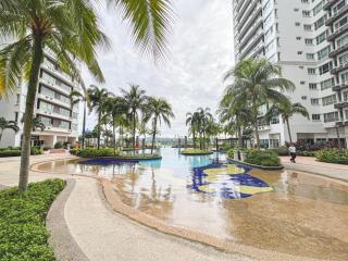 Relaxing home in Serdang, 3 BR, Pool Access - 5